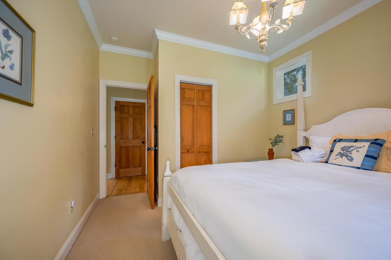 Buttercup Cottage Эшвилл Экстерьер фото