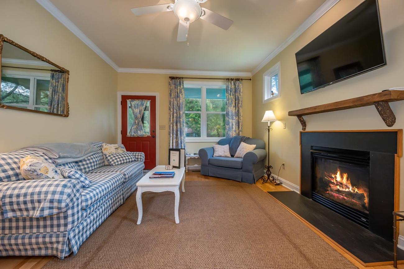 Buttercup Cottage Эшвилл Экстерьер фото