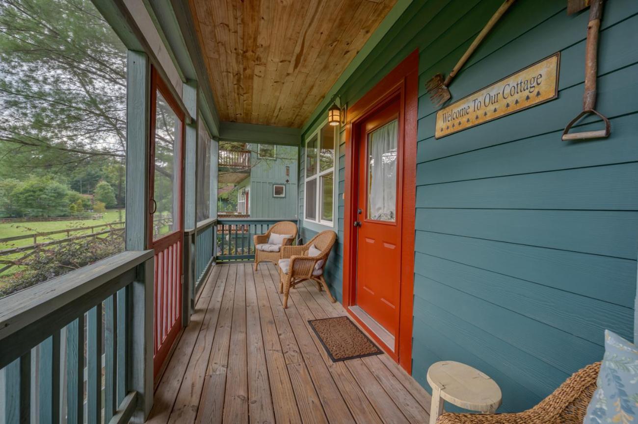 Buttercup Cottage Эшвилл Экстерьер фото