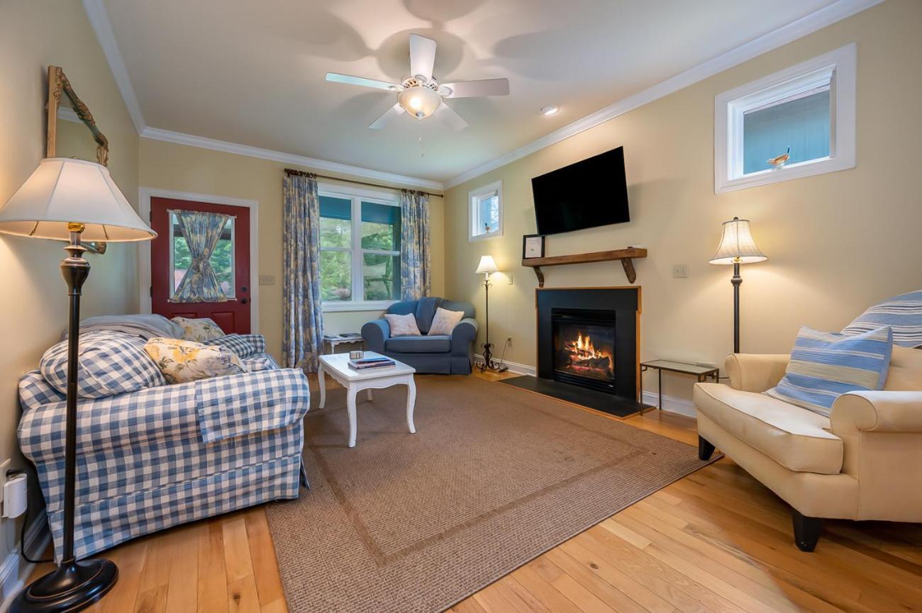 Buttercup Cottage Эшвилл Экстерьер фото